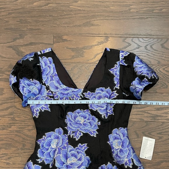 Mark and James for Badgley Mischka Floral SZ 6 NWT - Picture 7 of 11